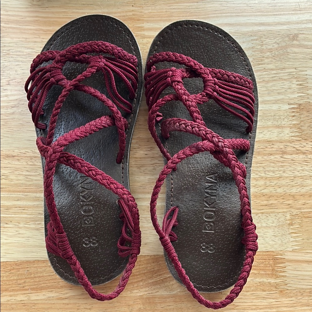 WIDE barefoot braided Size 38 Red and Brown Strappy Sandals, comfortable Design